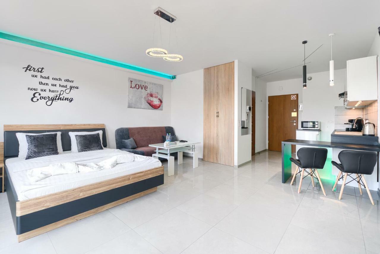 Good Day Apartments- Private Parking New Town Apartment Szczecin
